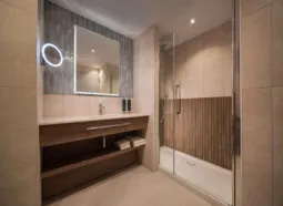 DoubleTree by Hilton Rotterdam Centre